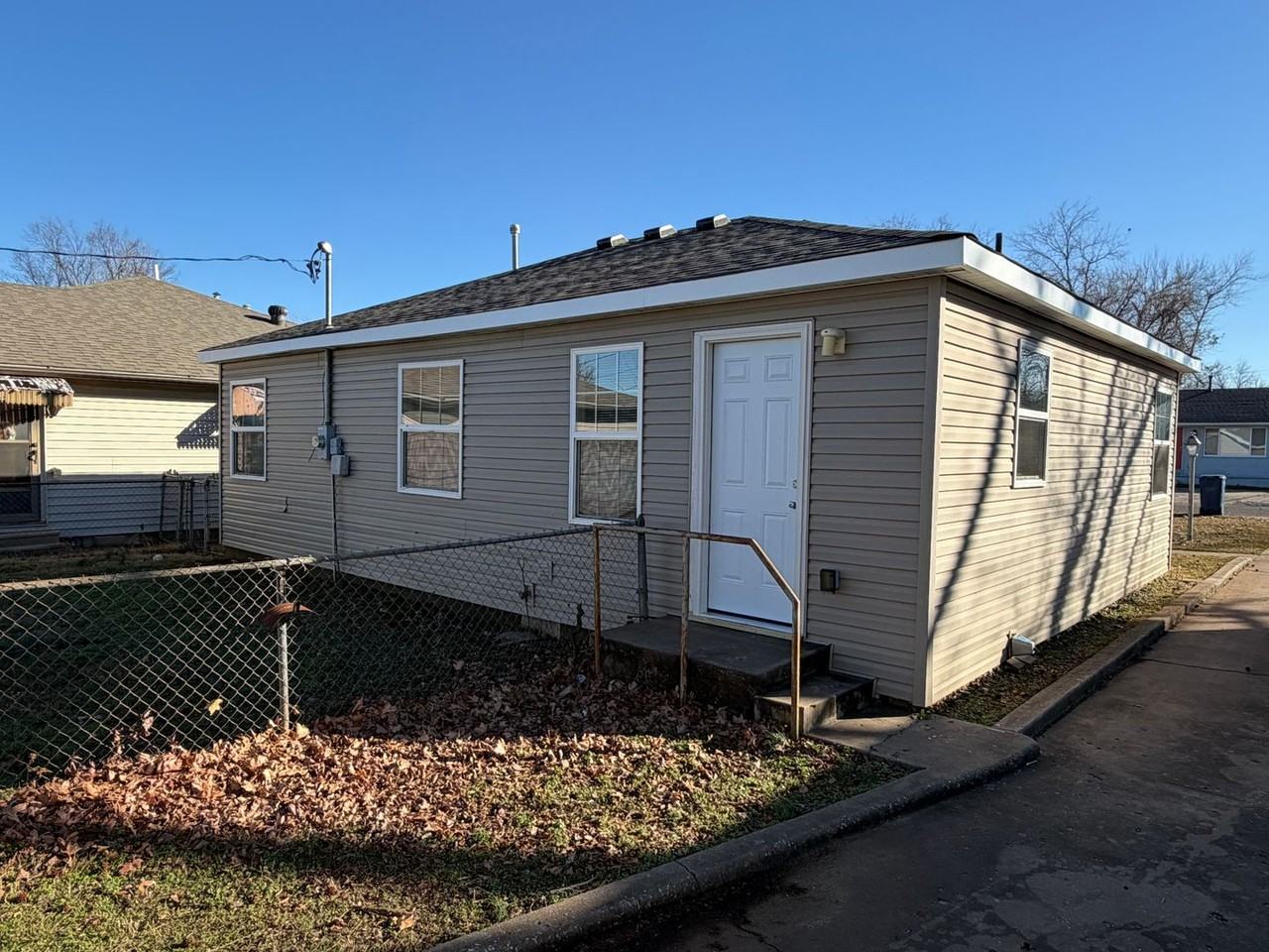 304 W Chicago St - Photo 4 of 15