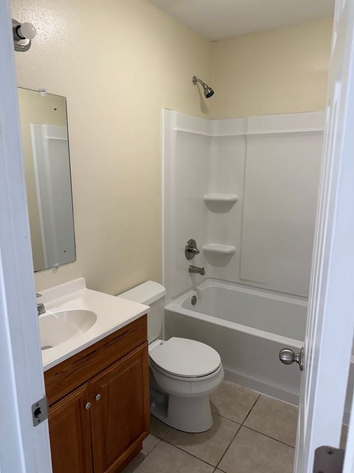 304 W Chicago St - Photo 5 of 15