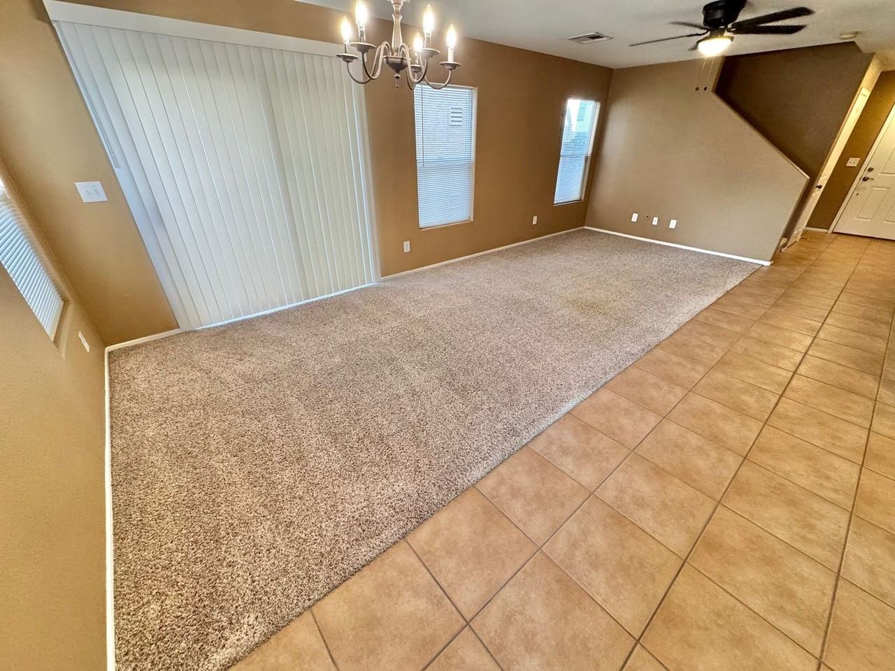 527 Cabis Bay St - Photo 3 of 27