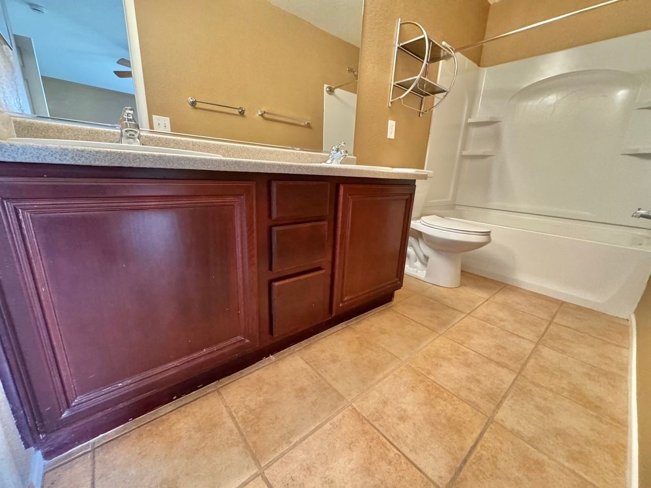 527 Cabis Bay St - Photo 7 of 27