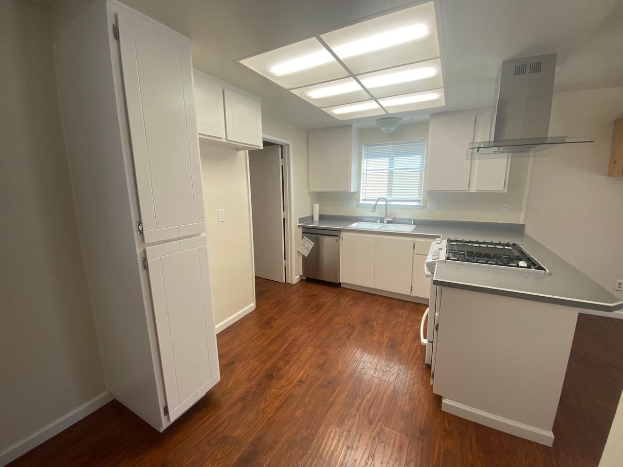 6021 Viceroy Way - Photo 5 of 20