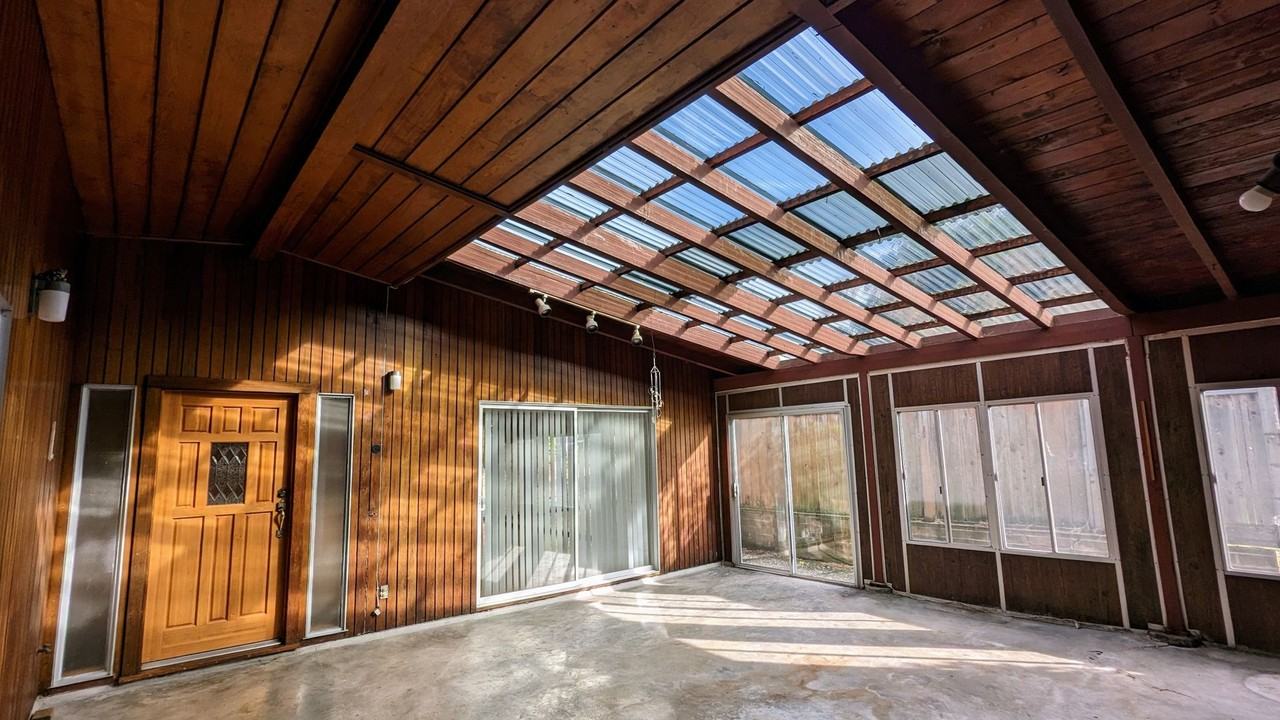 1702 Walnut St - Photo 2 of 12