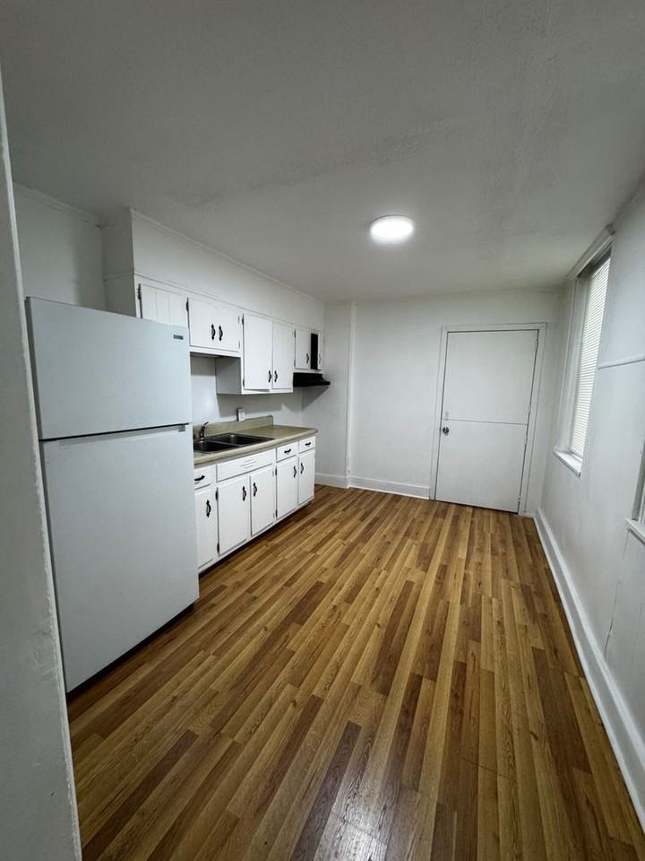 39 N 10th St - Photo 6 of 22