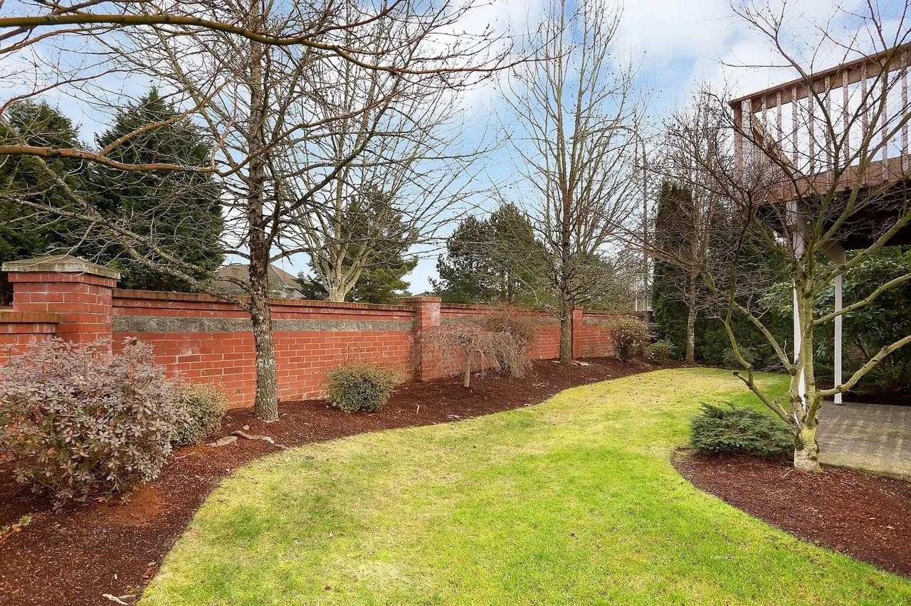 3380 Nw Blackcomb Dr - Photo 3 of 22