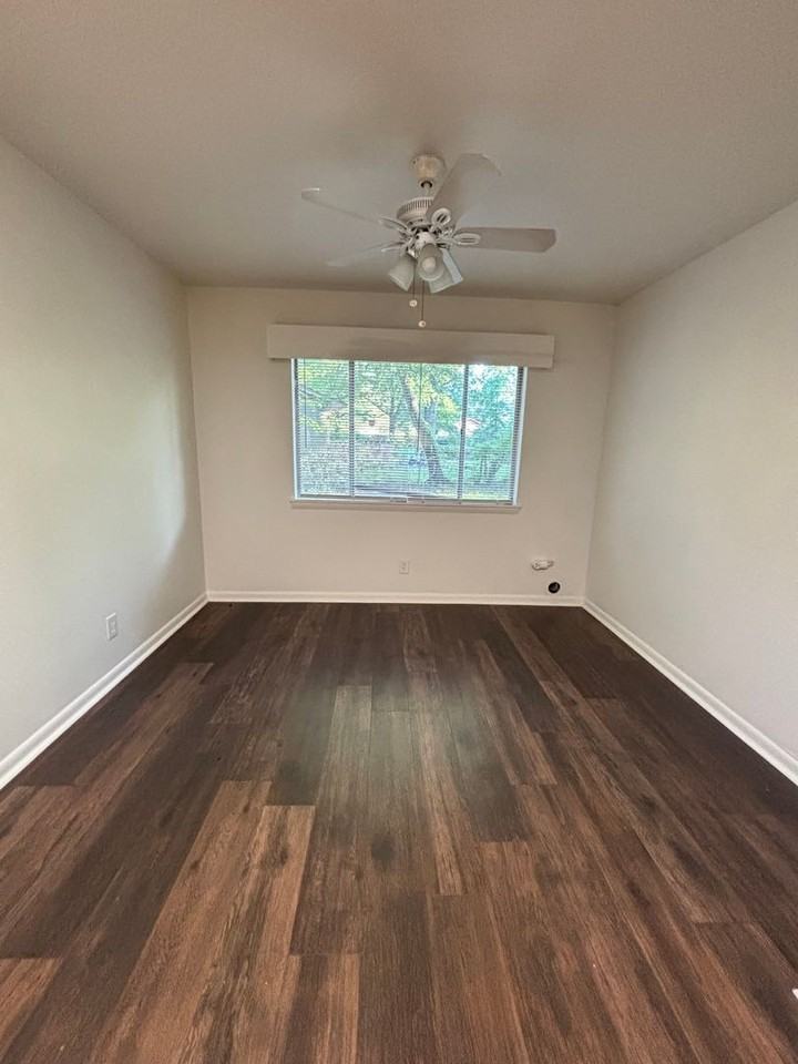 27 Meldia Dr - Photo 2 of 14