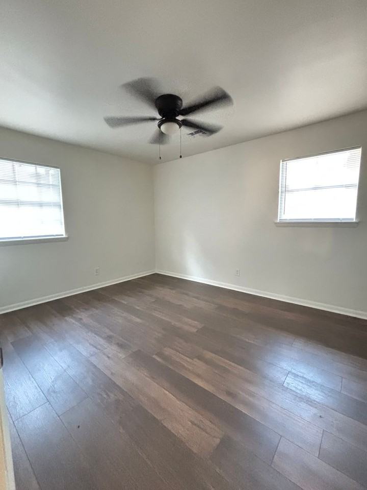 27 Meldia Dr - Photo 7 of 14