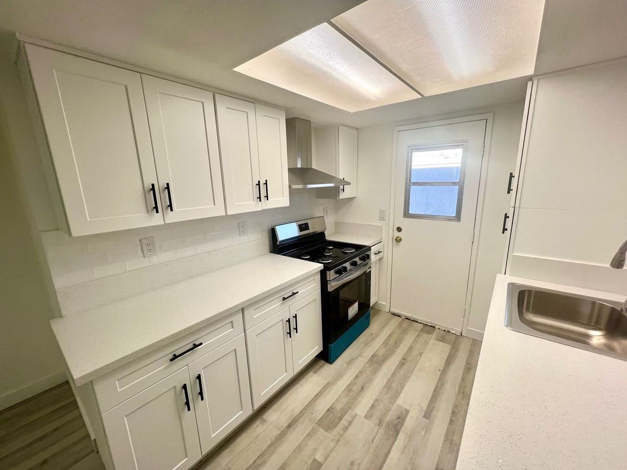 44155 10th Street W - Photo 6 of 33