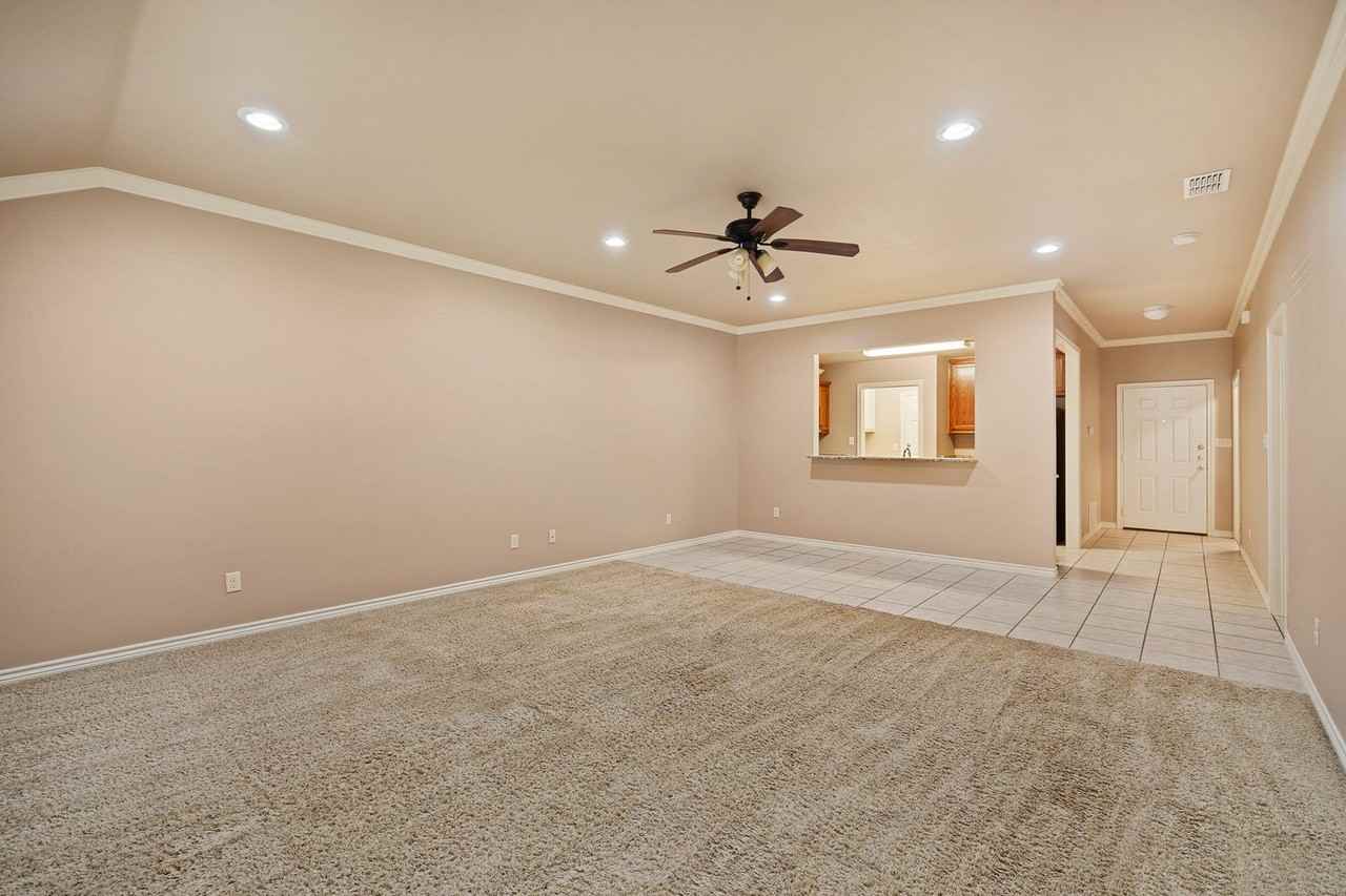 6822 County Road 1215 - Photo 5 of 16