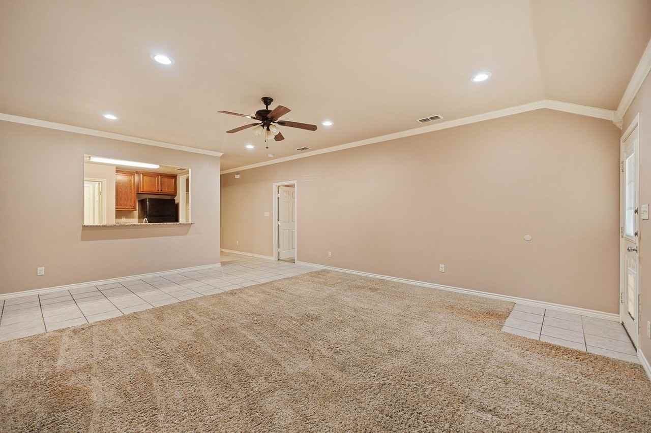 6822 County Road 1215 - Photo 7 of 16