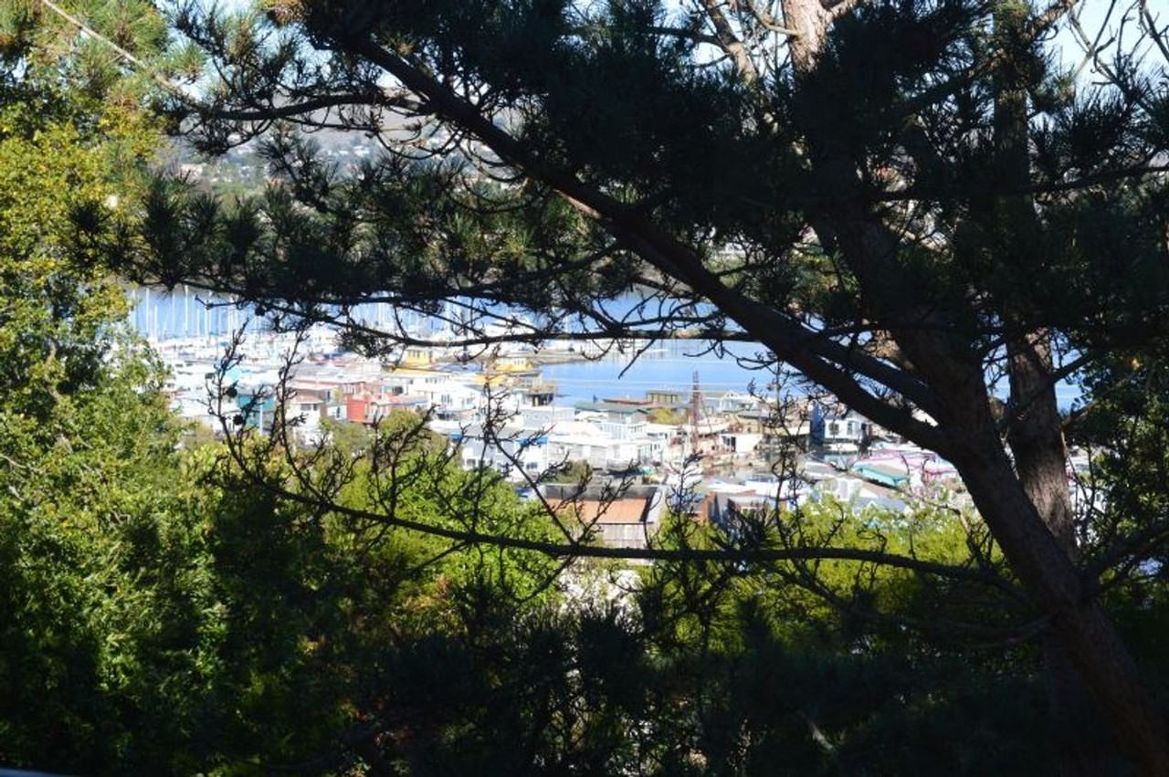 230 Eden Roc - Photo 3 of 16