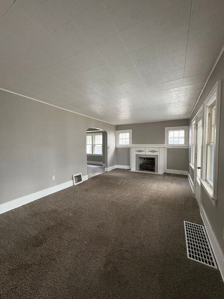 791 Frederick Blvd - Photo 3 of 26