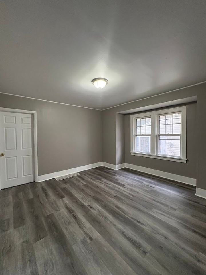 791 Frederick Blvd - Photo 5 of 26