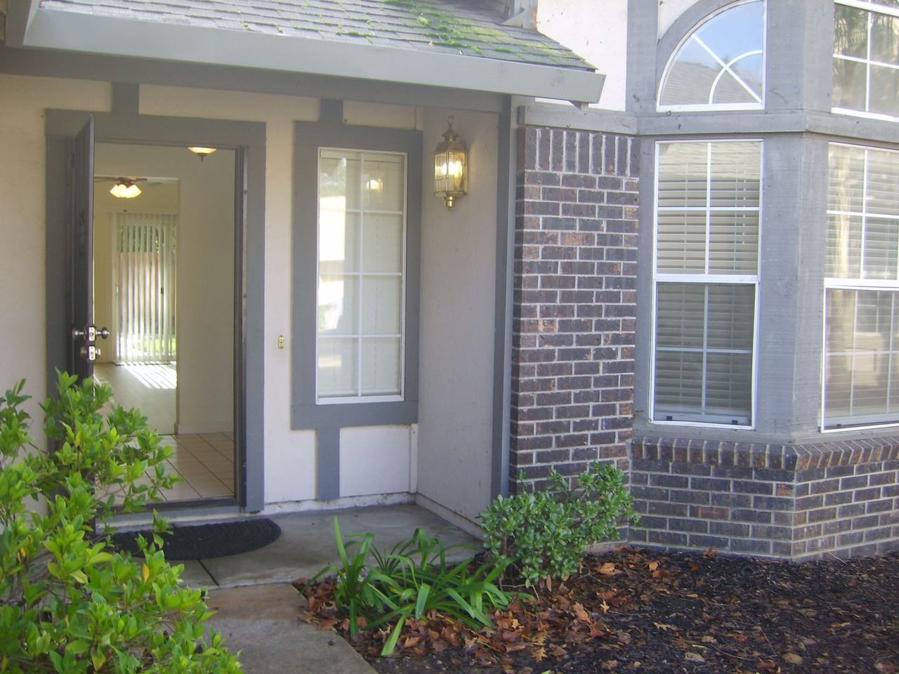 8824 Little John Ct - Photo 2 of 13