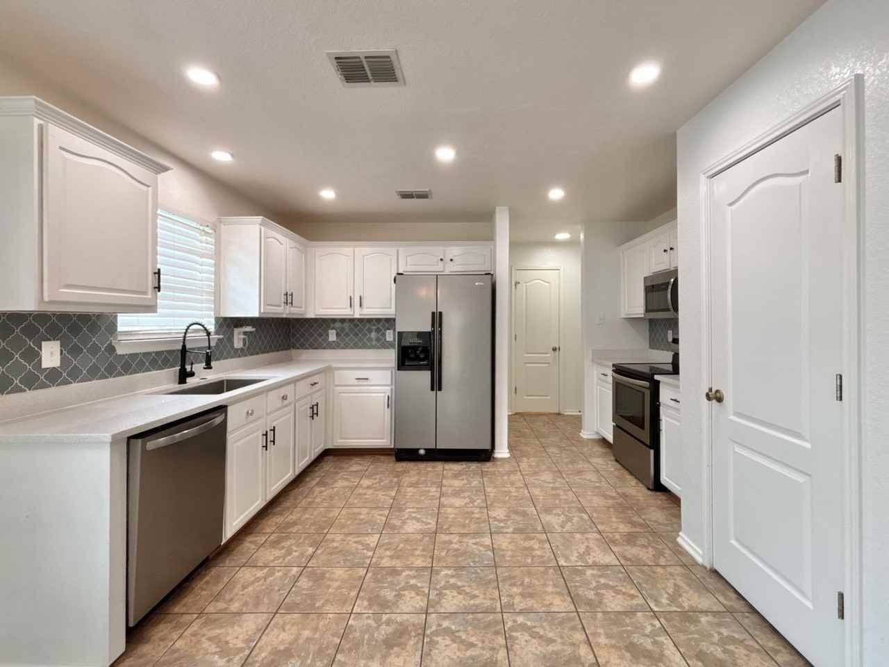 10026 Shetland Wind - Photo 6 of 25