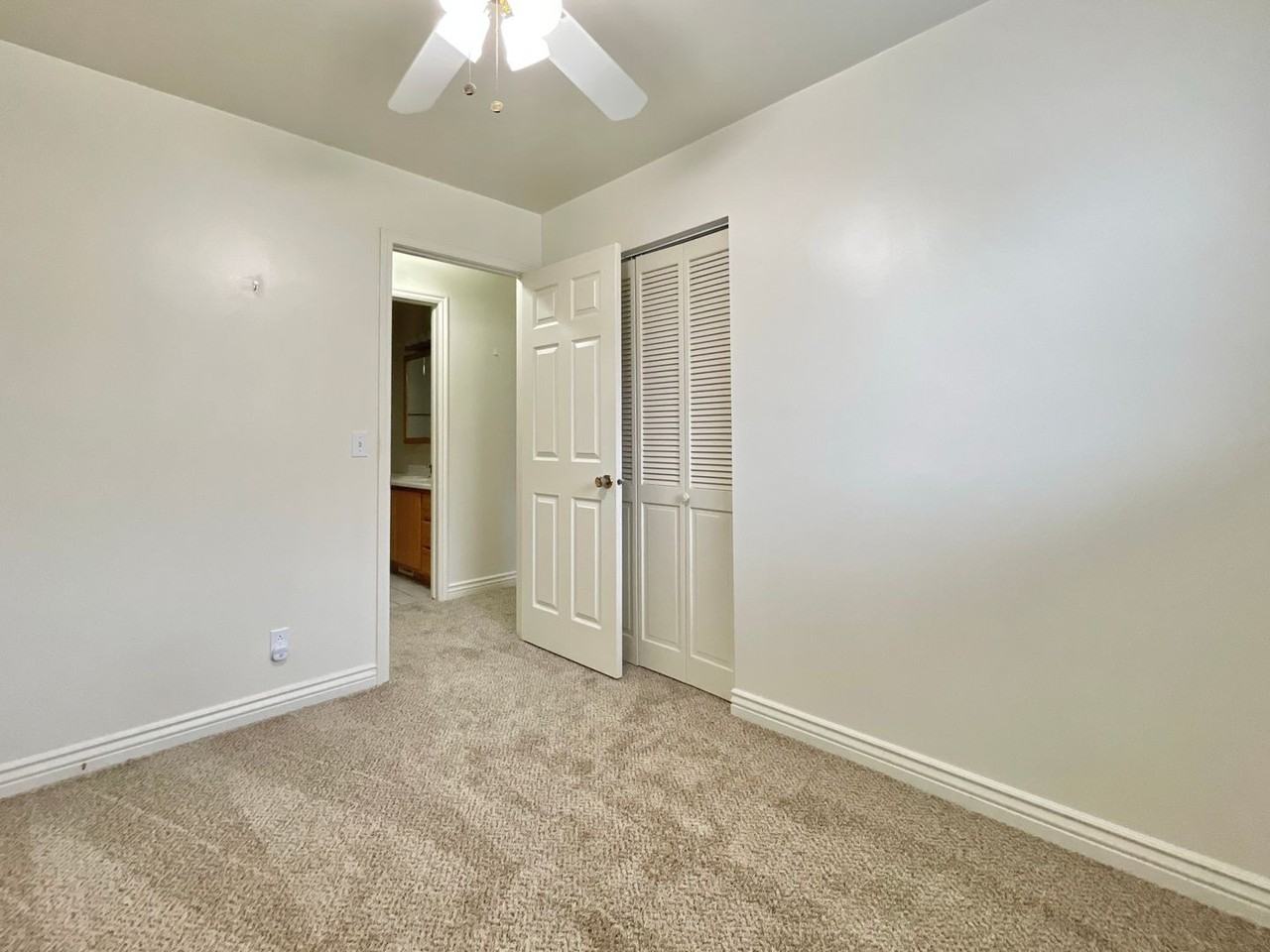 8282 S Harrison Cir - Photo 7 of 26