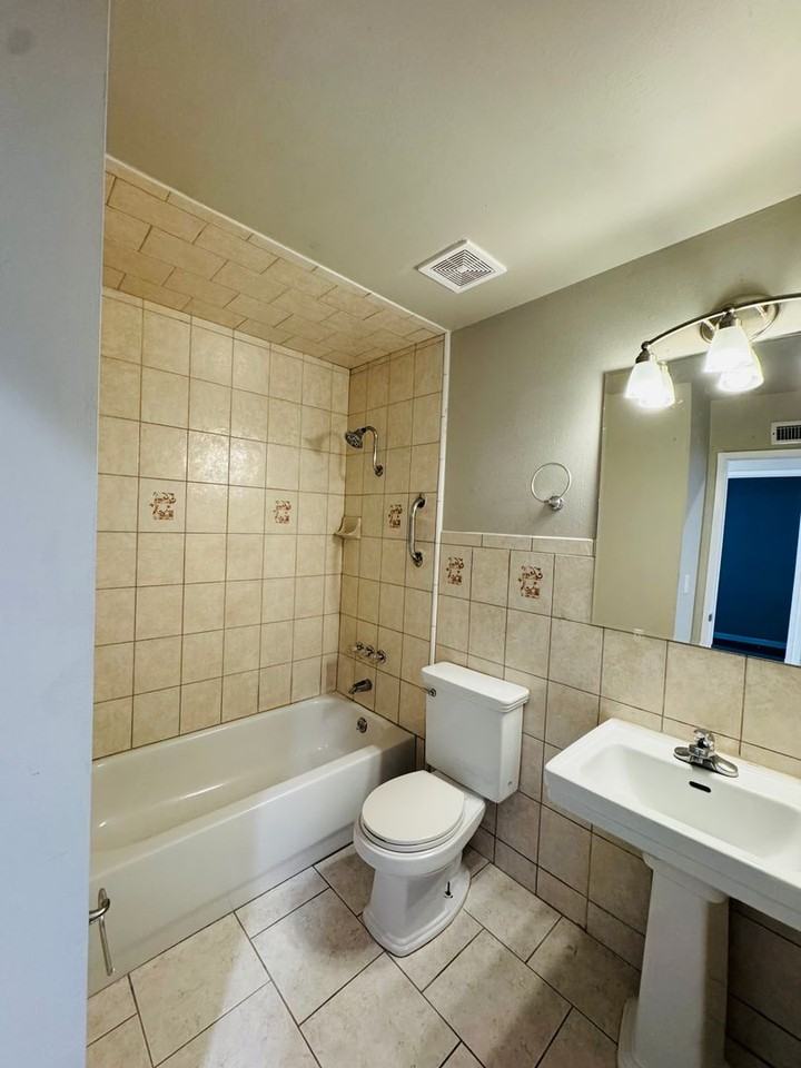 14472 E Amherst St - Photo 5 of 19