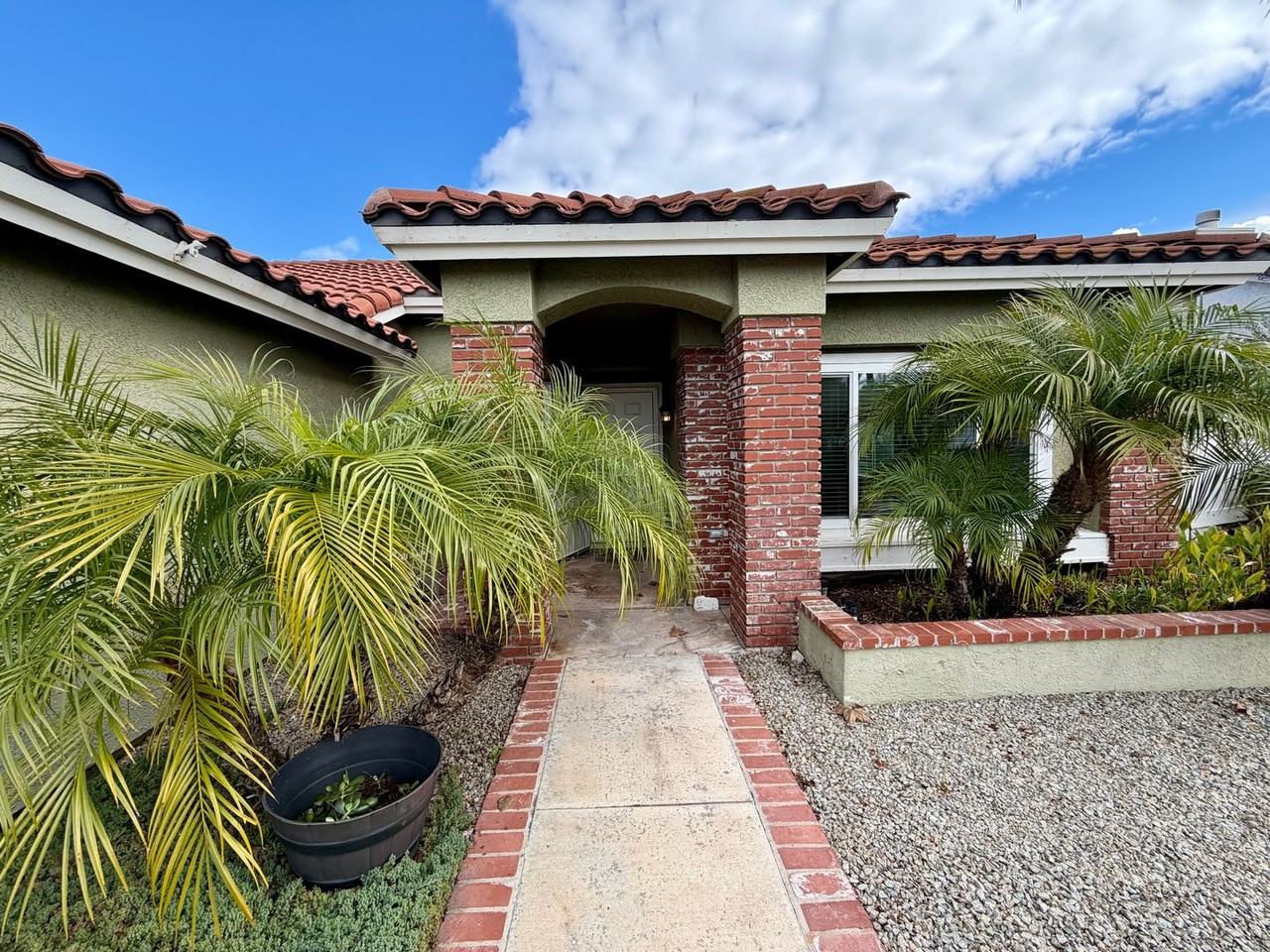 44836 Marge Pl - Photo 4 of 35