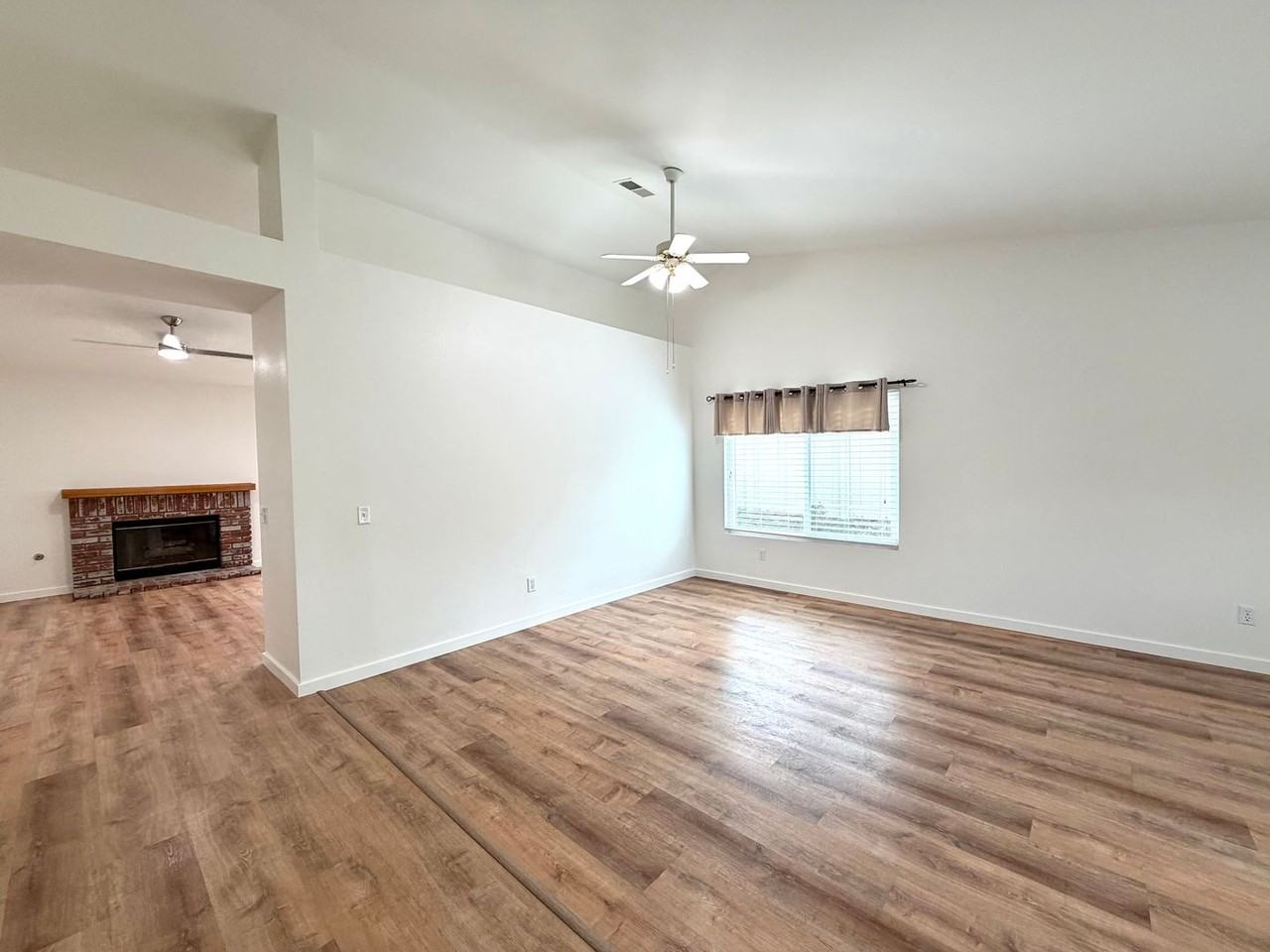 44836 Marge Pl - Photo 7 of 35