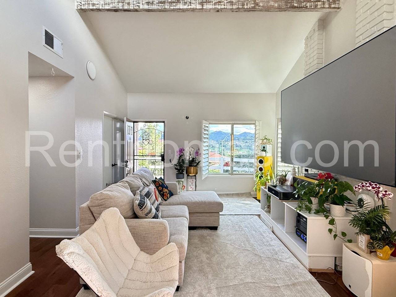 11872 Bernardo Ter #E - Photo 3 of 32