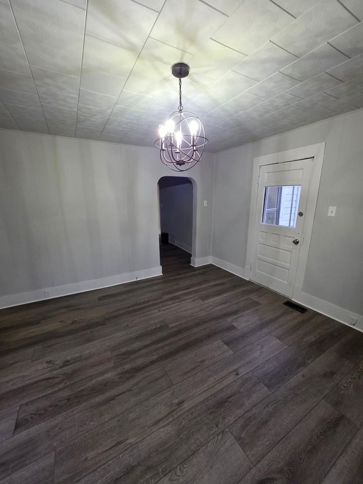 1008 Kenilworth Ave #1 - Photo 5 of 22
