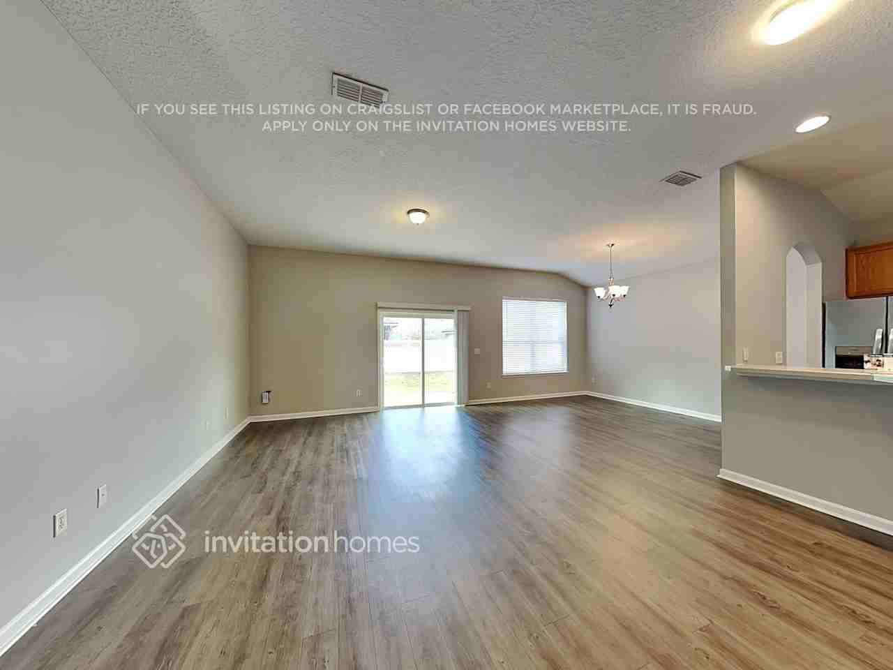 534 Roserush Ln - Photo 3 of 18