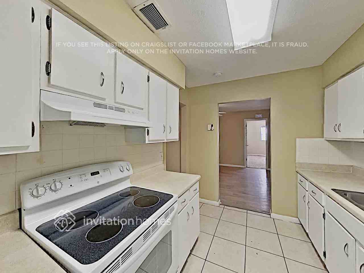 12718 Sebring Blvd - Photo 7 of 18