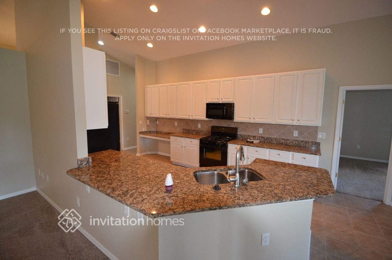 10547 San Travaso Dr - Photo 7 of 16