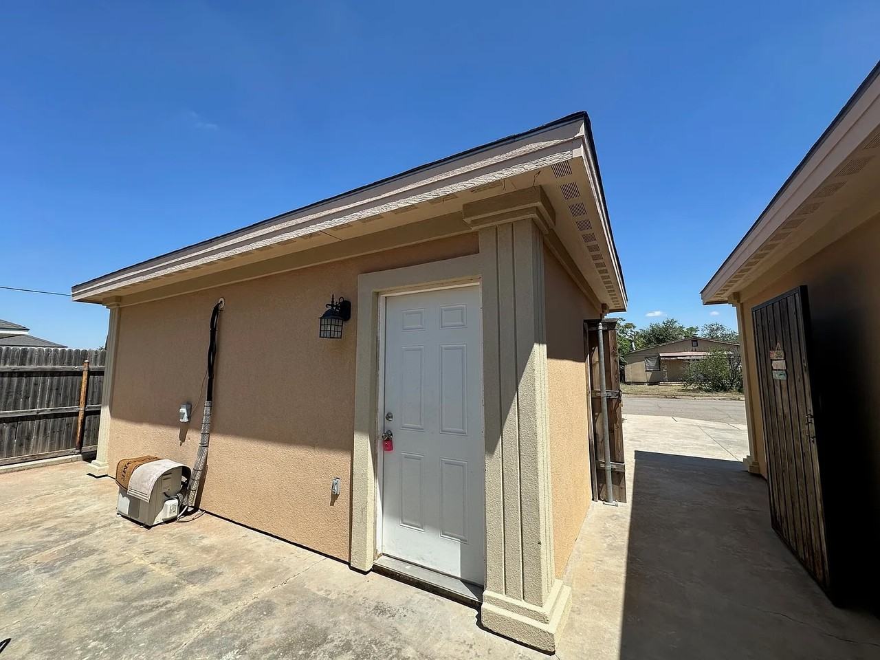 1216 East Parker AvenueUnit A #1 - Photo 3 of 4