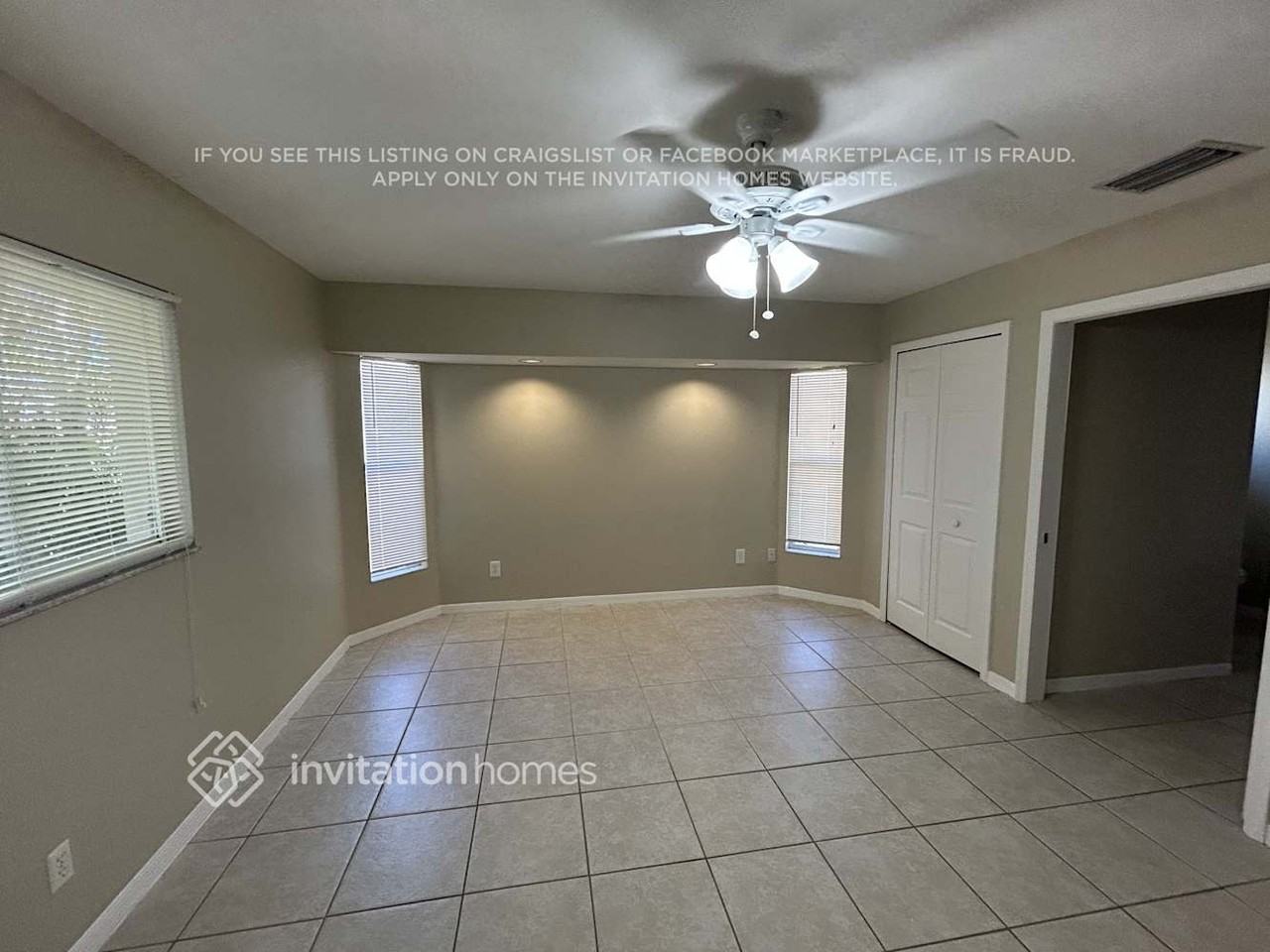 521 Sw 23rd Ter - Photo 3 of 11