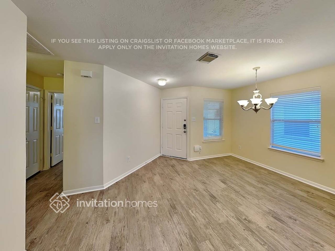 19470 Tahoka Springs Dr - Photo 4 of 10