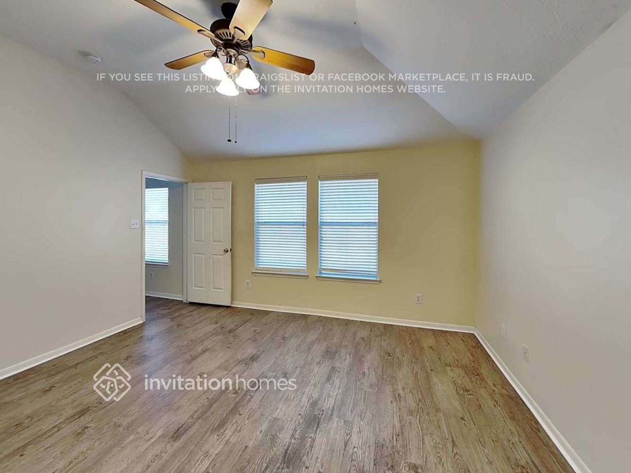 19470 Tahoka Springs Dr - Photo 5 of 10