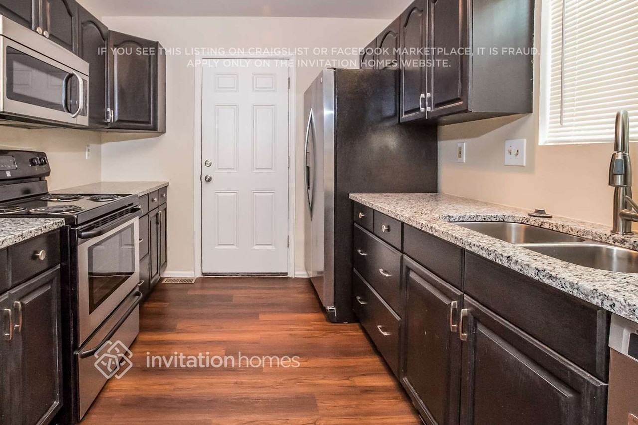 612 Rye Ridge Rd - Photo 5 of 17