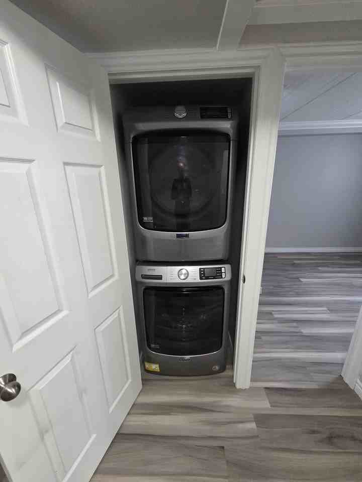 247 Erb St W #5 - Photo 6 of 10