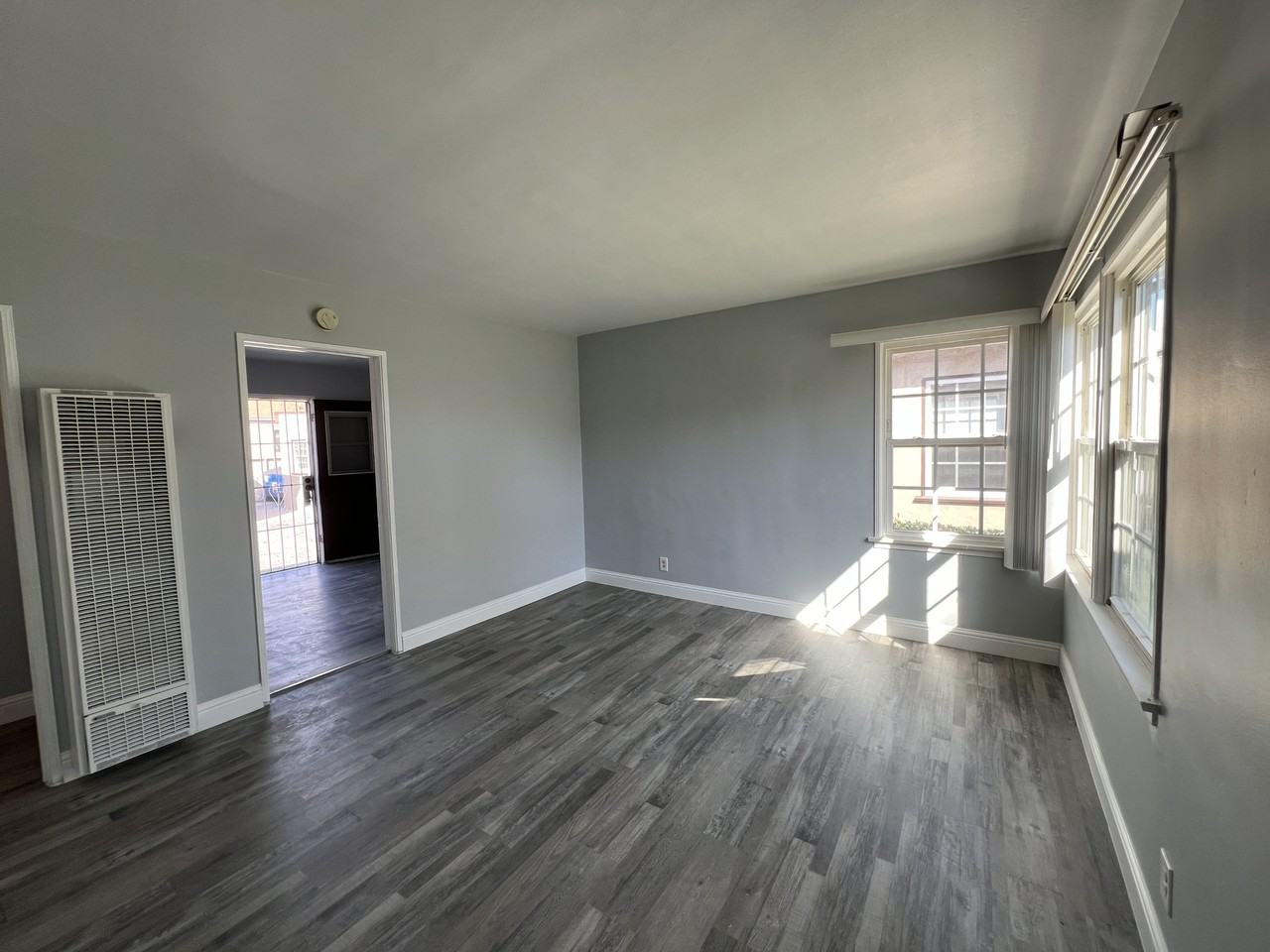 3355 Independence AveUnit 3355F #3355F - Photo 3 of 9