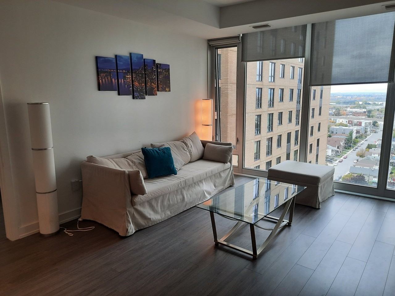 111 Champagne Ave S - Photo 3 of 10