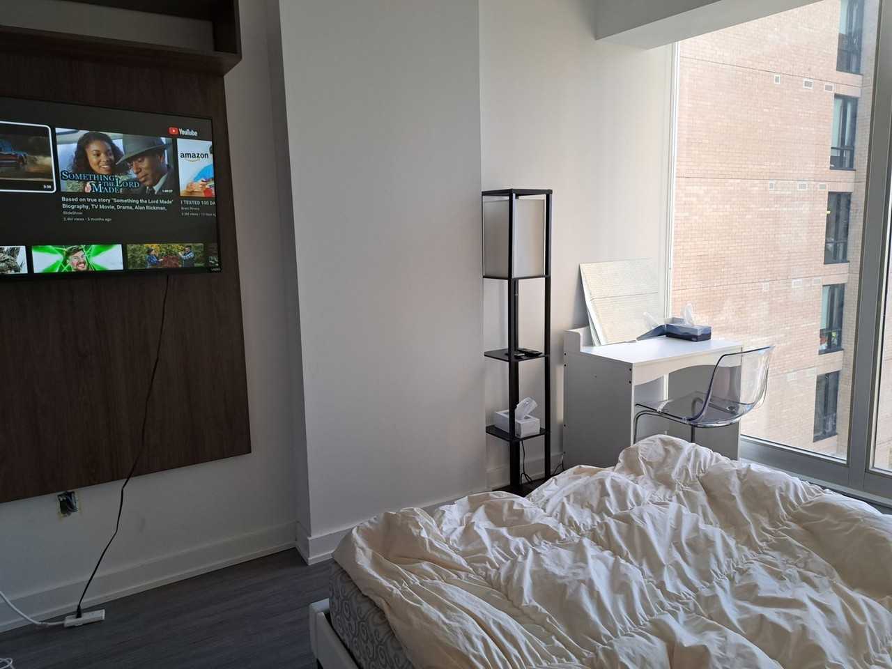 111 Champagne Ave S - Photo 5 of 10