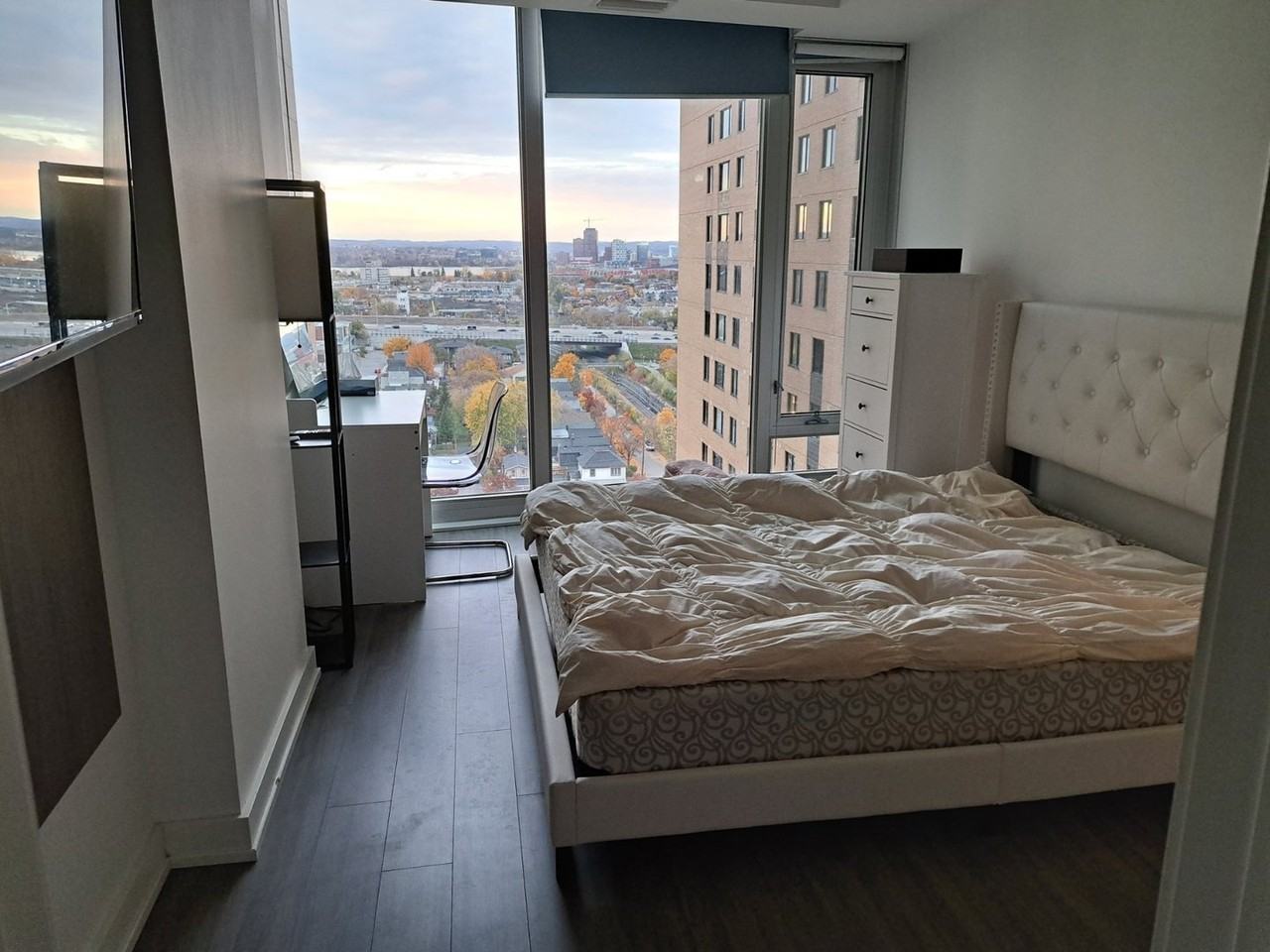 111 Champagne Ave S - Photo 6 of 10