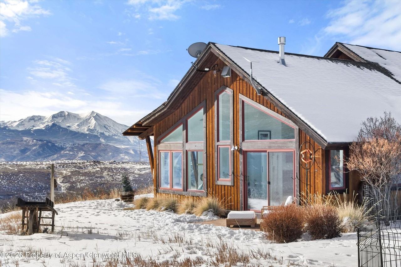 2103 Ten Peaks Mesa Rd - Photo 4 of 38