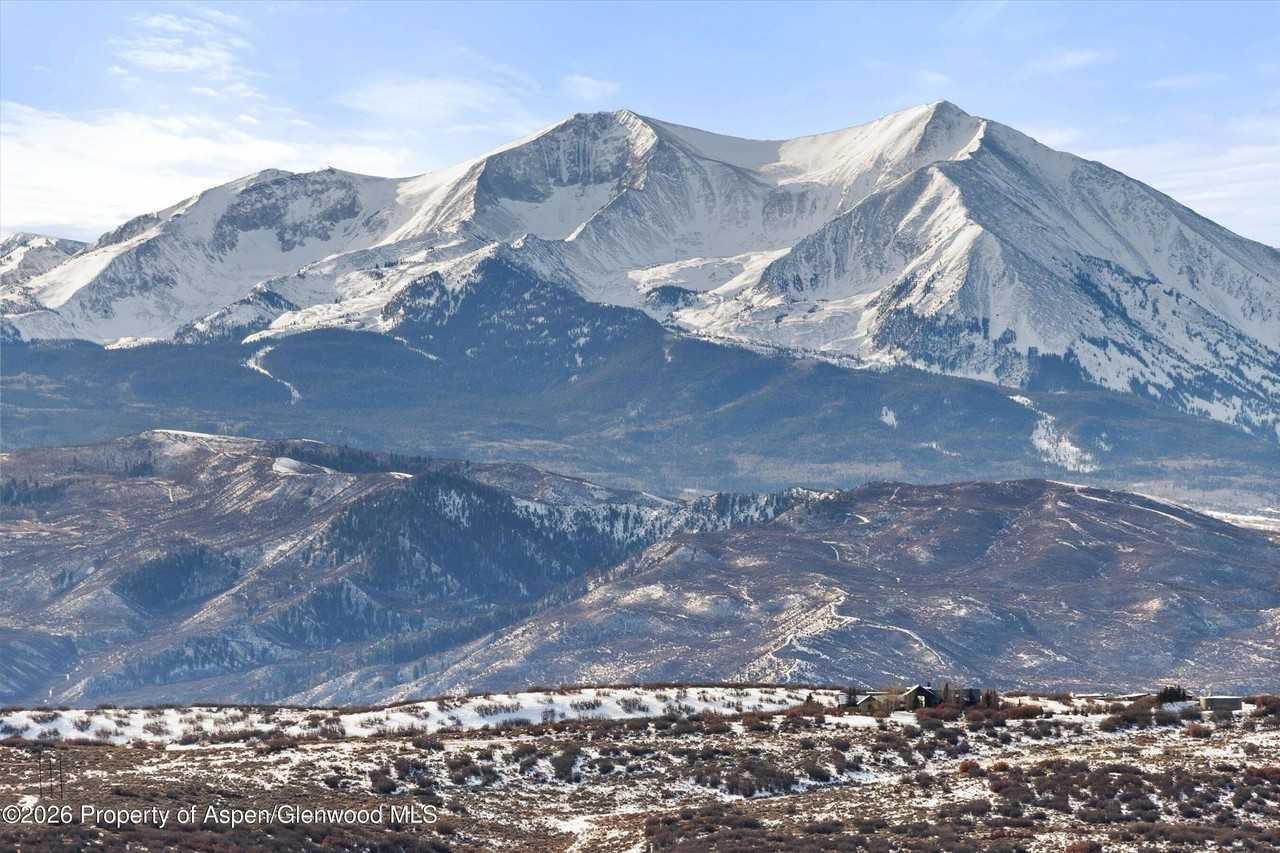 2103 Ten Peaks Mesa Rd - Photo 5 of 38