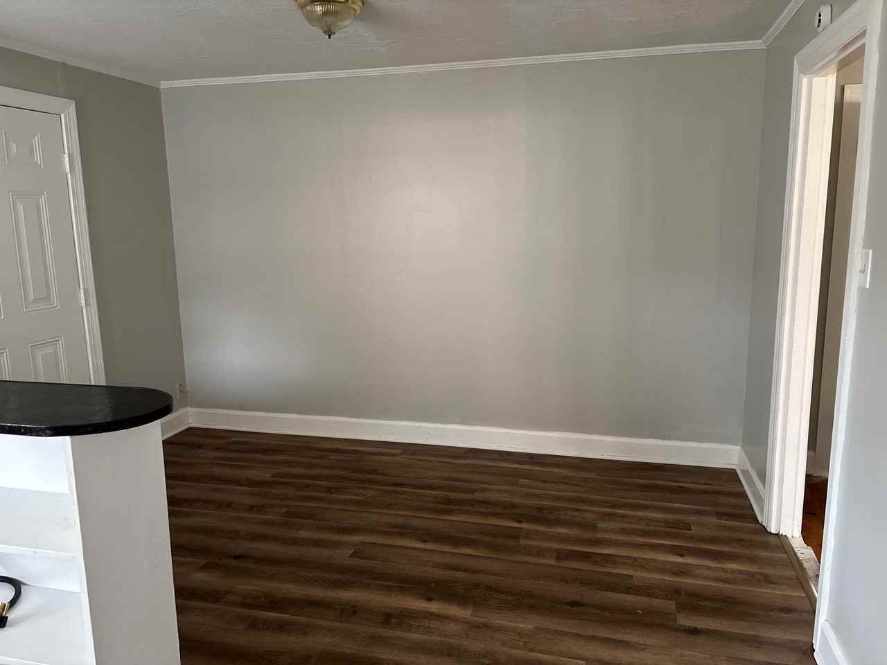 1114 Warren St #1 - Photo 6 of 6