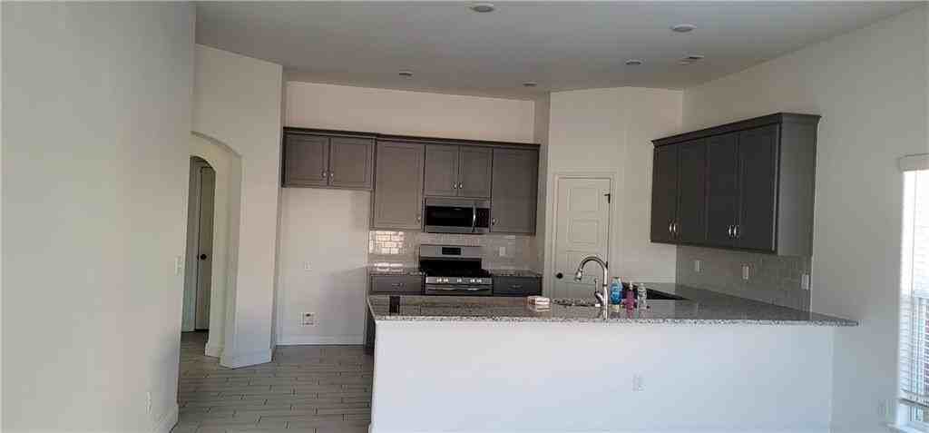 5908 Nw Ettie May St - Photo 4 of 22