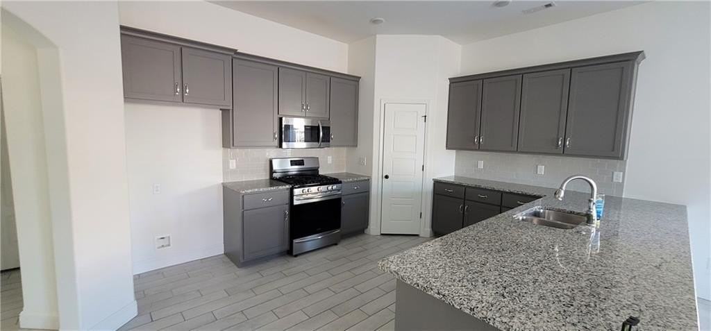 5908 Nw Ettie May St - Photo 5 of 22