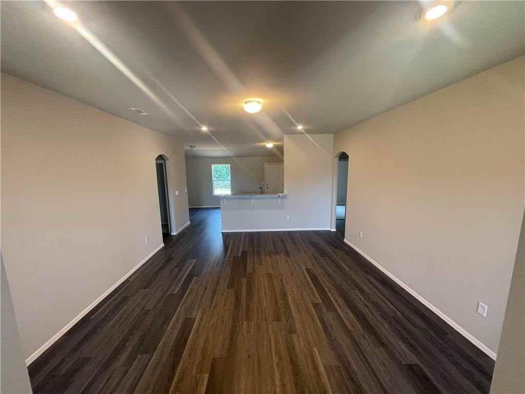 2823 W Emil Dr - Photo 5 of 14