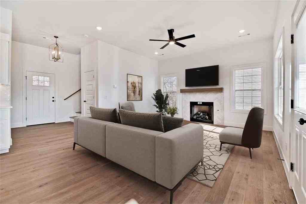 20 S Kirby Dr - Photo 3 of 26