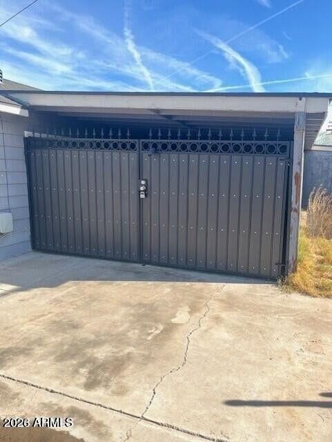 4003 N 22nd Ave - Photo 2 of 18