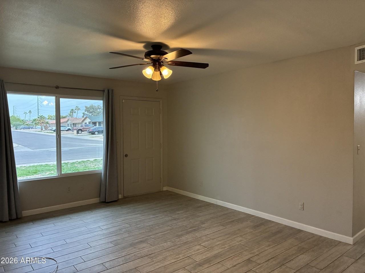 6713 W Carol Ave - Photo 5 of 33