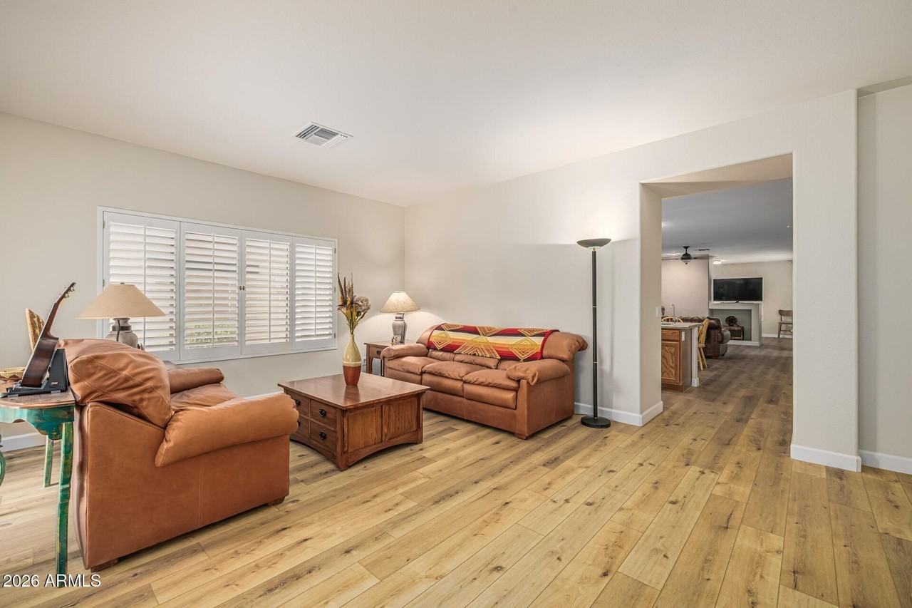 6618 W Honeysuckle Dr - Photo 3 of 22