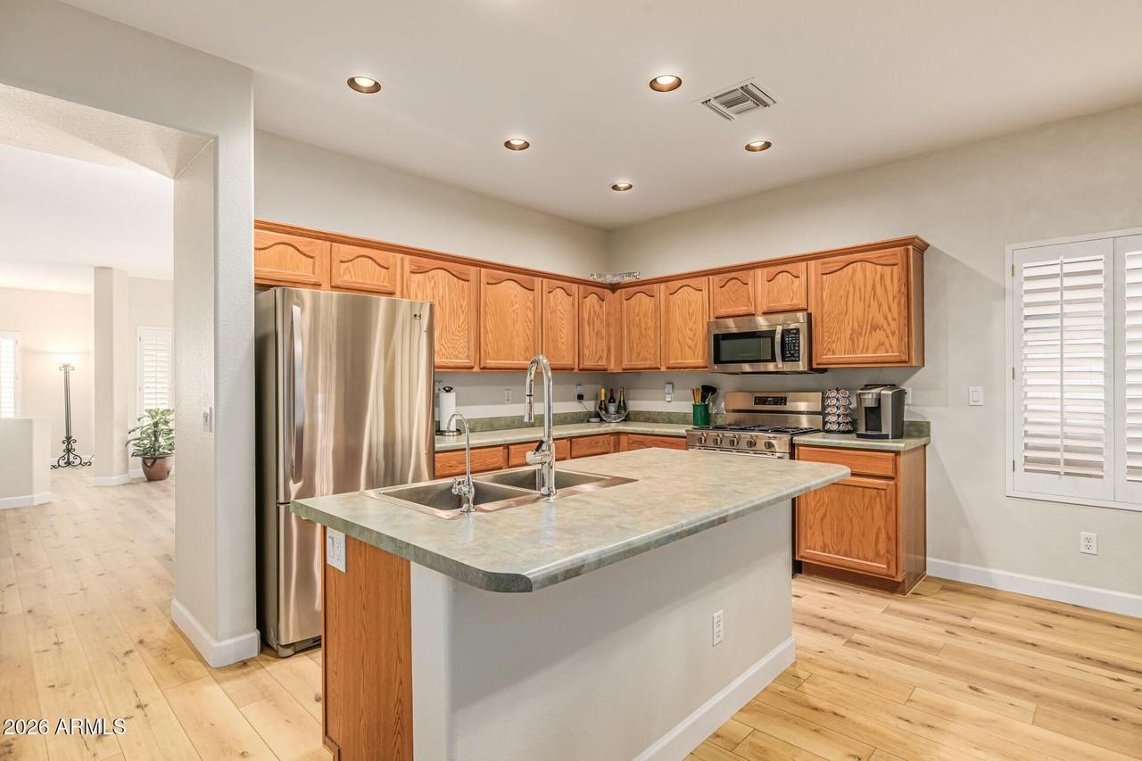 6618 W Honeysuckle Dr - Photo 7 of 22