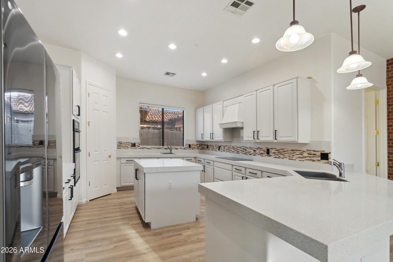 8096 E Windwood Ln - Photo 6 of 25