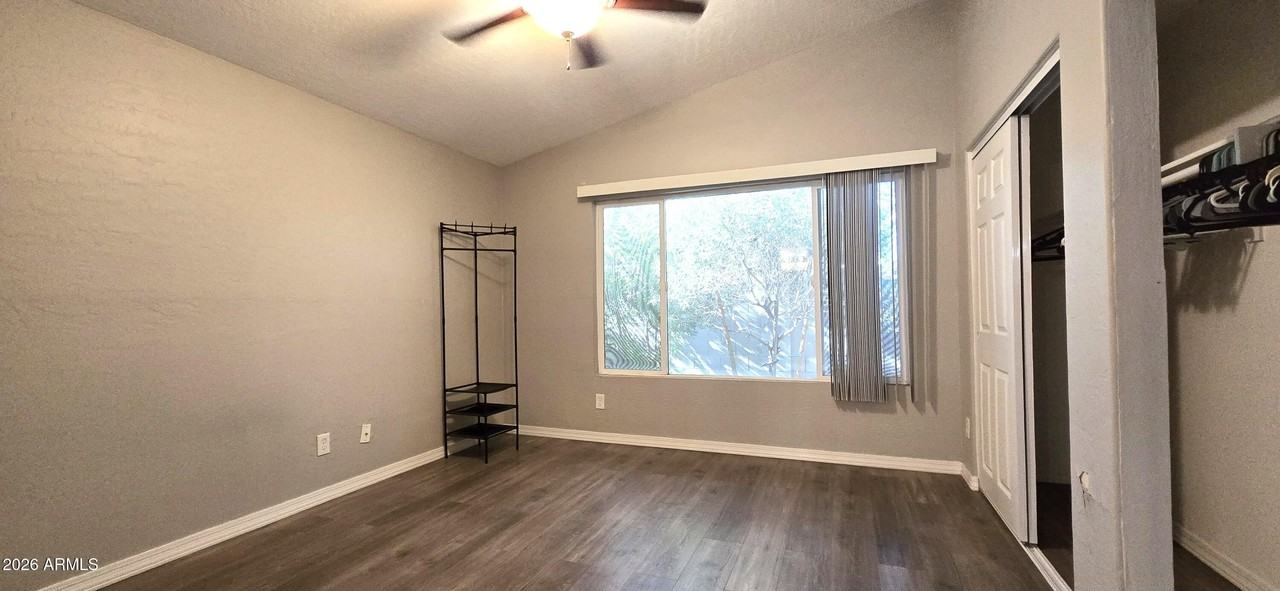 5620 S 42nd St - Photo 7 of 15